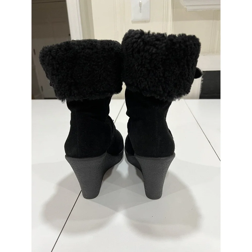 Coach Suede Shearling Lined Wedge Suede Boots Black Size 9 EUC